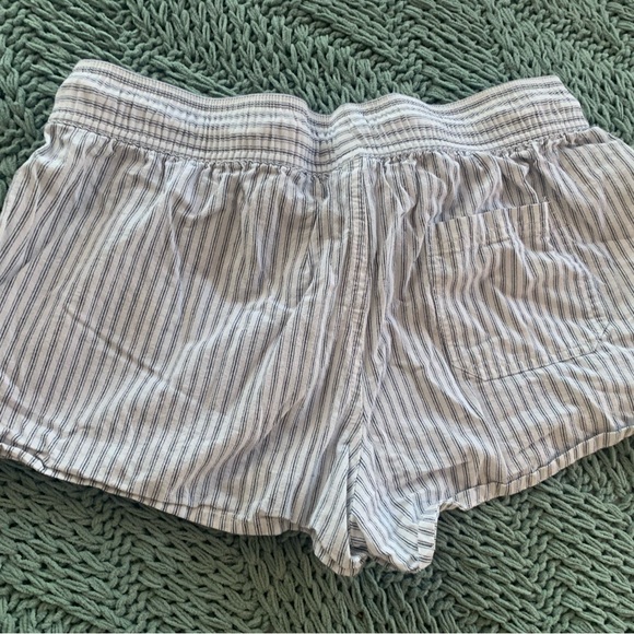 Cute ticking stripe rope tie surfer shorts from Dive n Surf - Picture 3 of 3